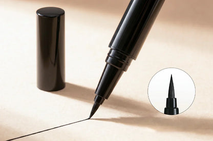 Waterproof & Smudge-Proof Liquid Eyeliner