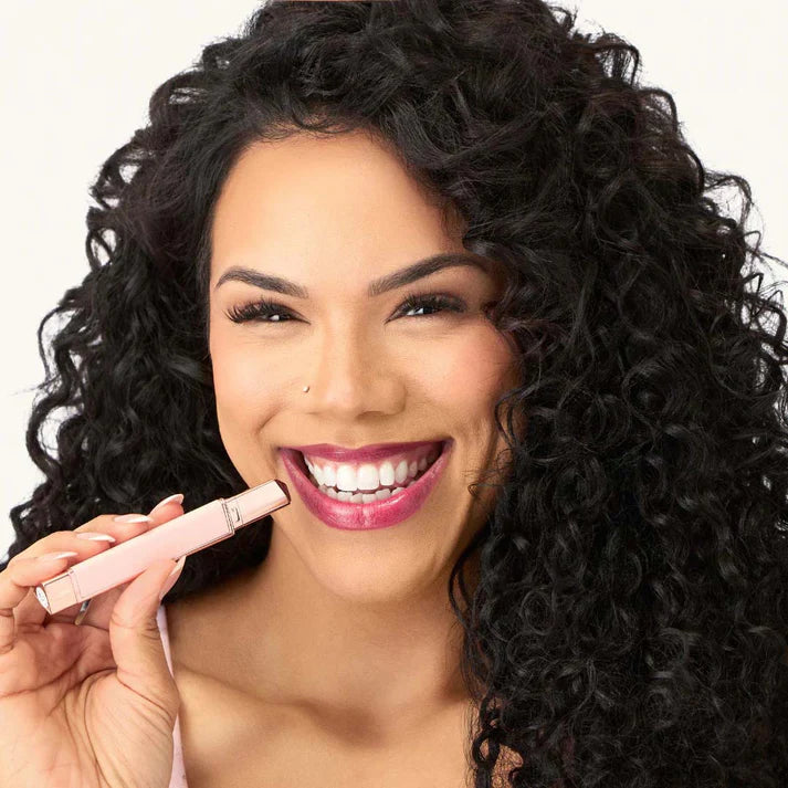 Lip-Plumping Glossy Lip Balm